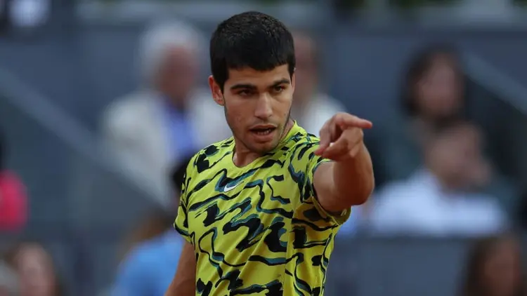 carlos-alcaraz-tennis-1-1-e1684873907465.png