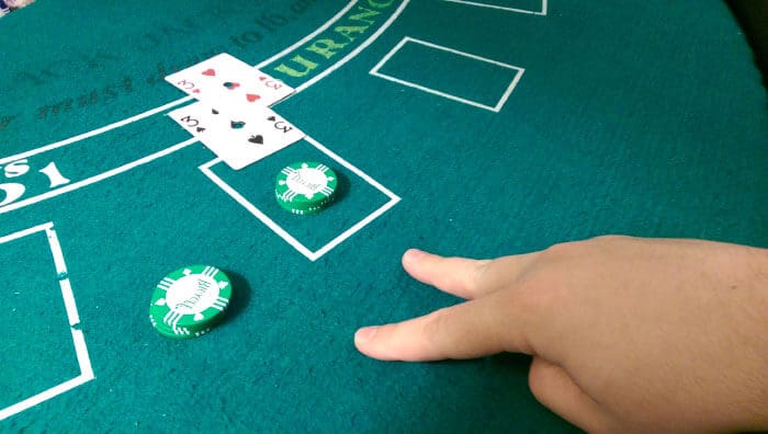 how-to-play-blackjack-splitting-min.jpg